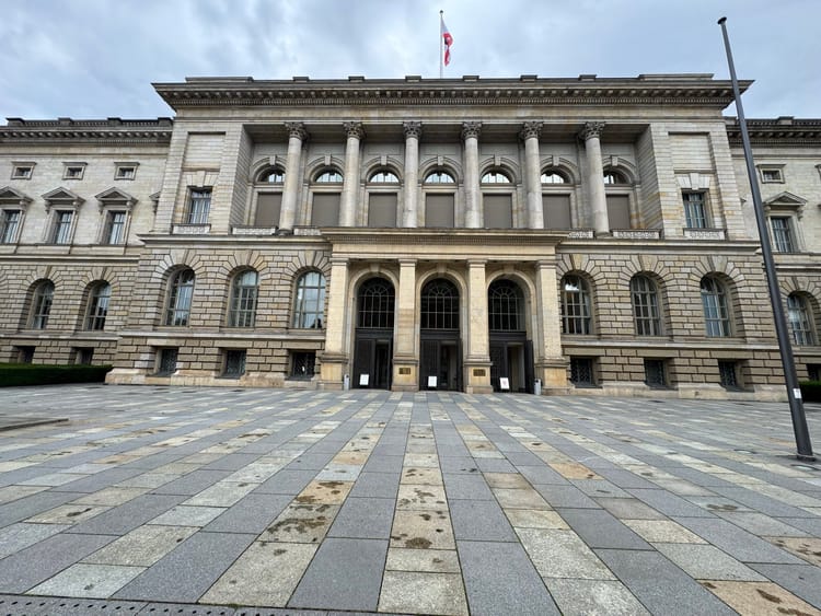 Platz vor dem Abgeordnetenhaus Berlin (MINIE01)